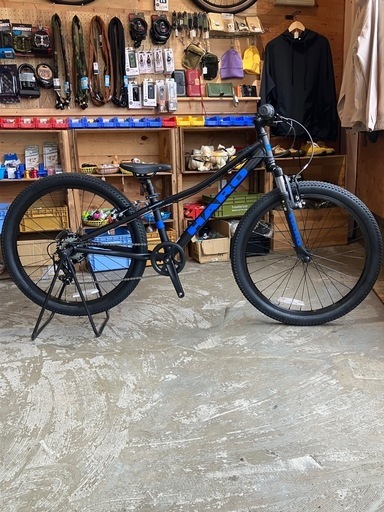 【新品】HARO BIKES FLIGHTLINE 24 MATTE BLACK 子ども車 子供用自転車 ジュニアMTB