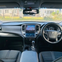 クラウンハイブリッド　アスリートSの画像