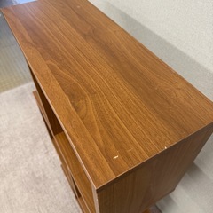 ワイエムワールド 本棚 収納ラック ディスプレイラック スリム 木製 S字 3段 幅59 奥行24 高さ104 ウォールナットの画像