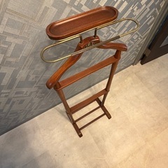 ヴィンテージハンガーラックの画像