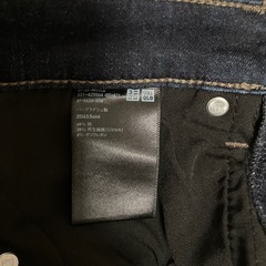 デニムパンツの画像