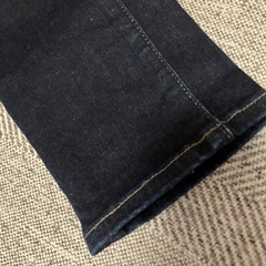 デニムパンツの画像