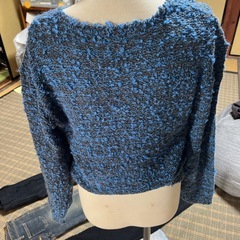 ブルー✖️グレーの混じったセーターMサイズの画像