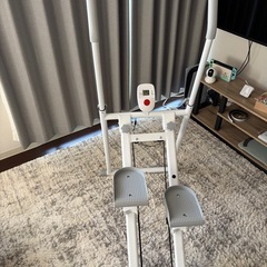 ステッパー 室内運動器具（ハンドル付き）の画像