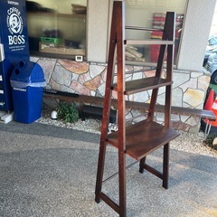 木製ラックの画像