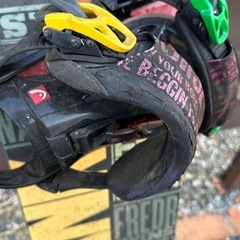 スノーボード　ビンディングの画像