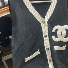 新品カーディガンの画像