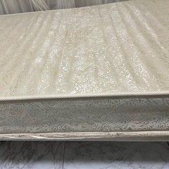 【12/27まで】ニトリ 姫系シングルベッド＋マットレスの画像