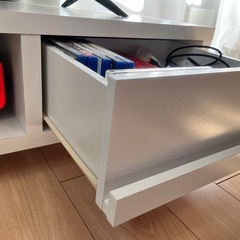 LOWYA ホワイトカラー テレビ台の画像