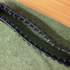 【売切御免！】 830 鳥取県発 ブリヂストン 運搬・作業機用 クローラー [ 200×72×33 ] 現状販売 広島 岡山 島根 兵庫 あぐり家鳥取中央の画像