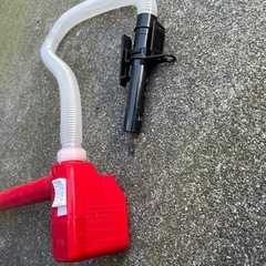 灯油ポンプと20L灯油缶　　の画像