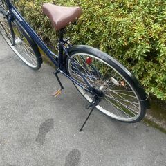 リサイクルショップどりーむ天保山店　No575 自転車　シティサイクル　２７インチ　ネイビー　ギア切替６段変速　LEDオートライト付き♪の画像