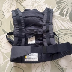 極美品・試着のみ!! Graco 抱っこ紐 メッシュ ネイビーの画像