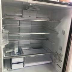 6ドア冷蔵庫の画像