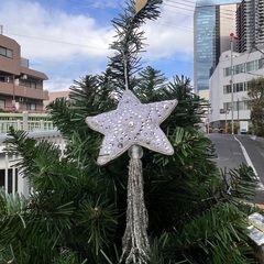 SALE‼️¥3300(税込)🎄クリスマスツリー180cm(オルナメント付き)の画像