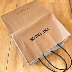 AZUL、TAILORの画像