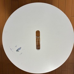 IKEA 収納円テーブルの画像