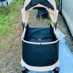 大型犬用スロープ付きペットカートの画像