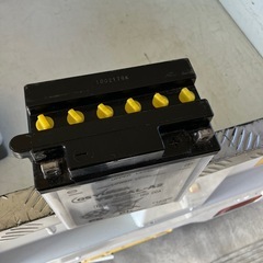 YUASAバッテリーYB12AL-A2の画像