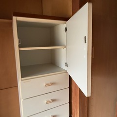 0円引き取り限定 収納棚 引き出しの画像