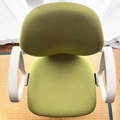 ニトリ　オフィスチェア　肘掛け有り　　  チェア
の画像