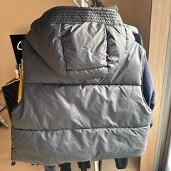 中綿ダウンベストの画像