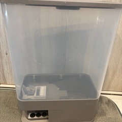 新品　未使用　米びつ　10kgの画像