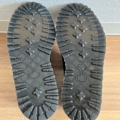 Dr. Martens（ドクターマーチン）の 8065 系 ダブルストラップシューズの画像