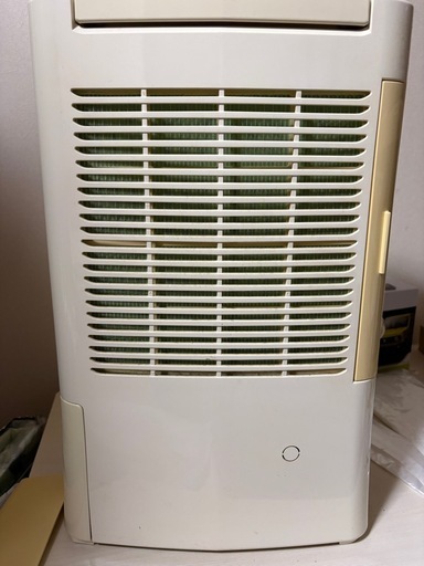 トヨトミ　Karalinaデシカント式除湿機　中古