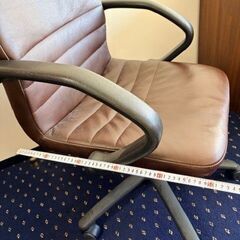 重厚感たっぷり家具セット 【事務用チェア／オフィスチェア】4の画像