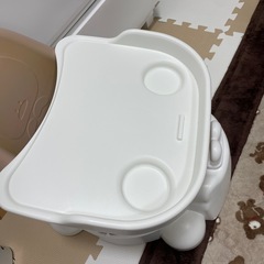 Jelly mom ムーナチェア ベビーチェア　の画像