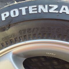 ホイールは着きません　外して返して　ポテンザ　ラリータイヤ　軽トラック軽バンにもの画像