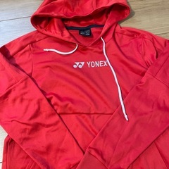 ヨネックスのパーカー　サンバイザー付　の画像