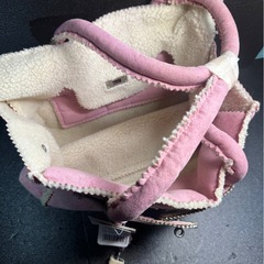 新品未使用品 * ブランド: PEACH JOHN (ピーチ・ジョン) * アイテム: ムートンバッグの画像