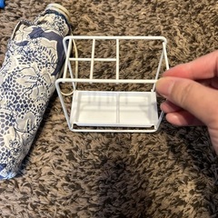 晴雨兼用傘と歯ブラシ立ての画像