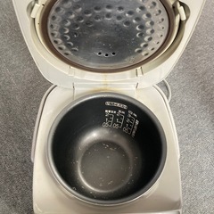 炊飯器の画像