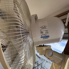 壁掛け扇風機の画像