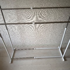 ハンガーラック　押入れの画像