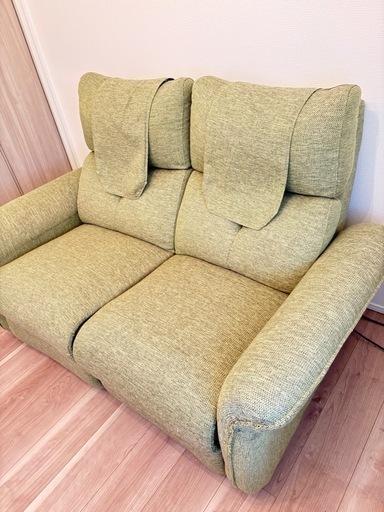 【横浜引取限定】NITORI（ニトリ） 電動リクライニングソファ 2人掛け　緑 横浜引取限定】電動ソファ NITORI（ニトリ） 電動リクライニングソファ