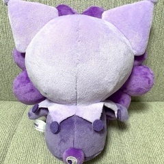 《クロミ》 推しカラー　サンリオ　ミャクミャク　ぬいぐるみ(M) の画像