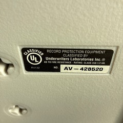 耐火‼️ポータブル金庫　sentry safe1100 鍵2本付きの画像