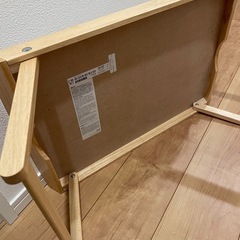 IKEA   ベッドテーブル　サイドテーブルの画像