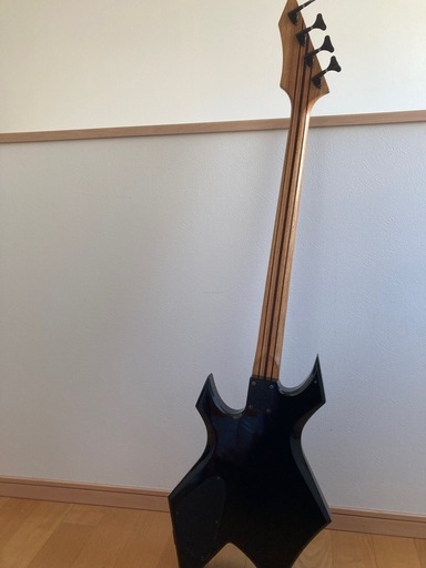中古B.C.Rich USA WARLOCKベース改