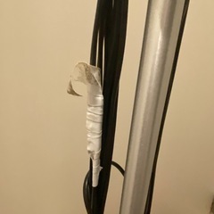 TWINBIRD(ツインバード) 掃除機 コード式 スティック ハンディクリーナー サイクロン式 自立可能 軽量 パワフル吸引 2WAY 一人暮らし スケルトンブラック TC-E123SBKの画像