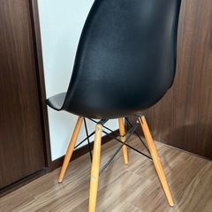 イームズ　リプロダクト シェルチェア 椅子　　ダイニングチェアの画像