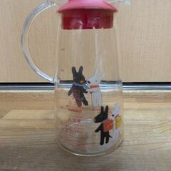 リサとガスパール ガラスピッチャーの画像