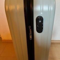 訳あり キャリーケースsの画像