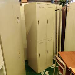 【愛品倶楽部柏店】SEIKO 生興 4人用ロッカー 鍵付 2段2列 SLK-4Sの画像