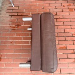 オットマン革製の画像