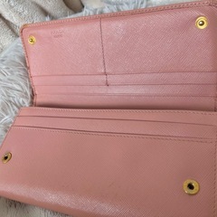 【PRADA】財布の画像